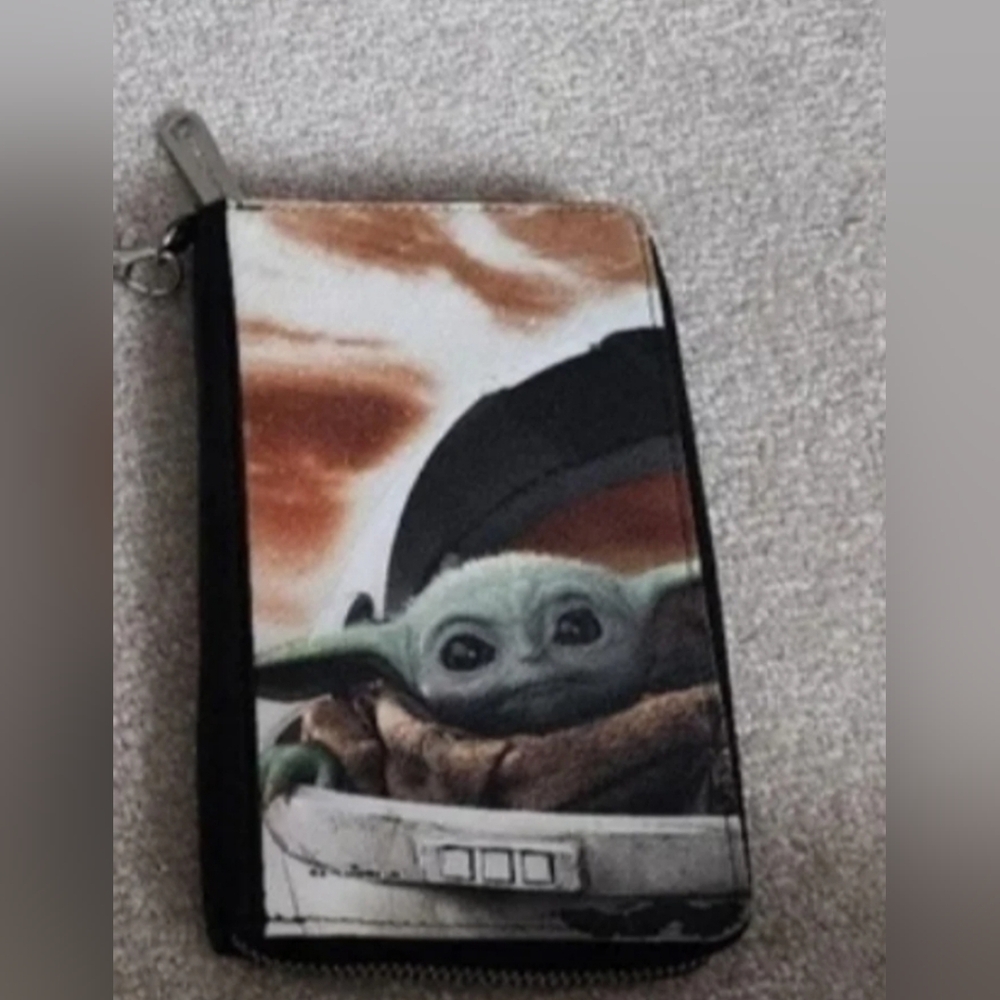 Star Wars Mandalorian Grogu The Child Zippered Wallet View 2